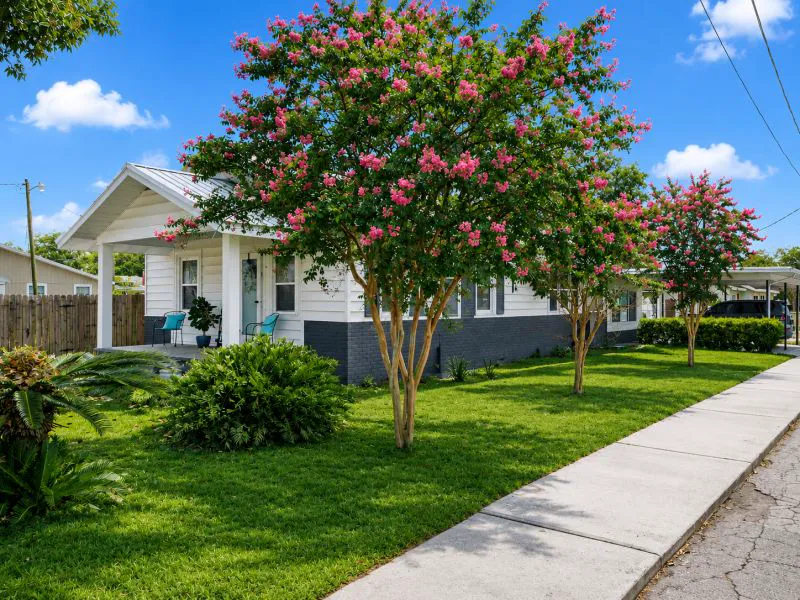 Professional home exterior photo Flying Aces